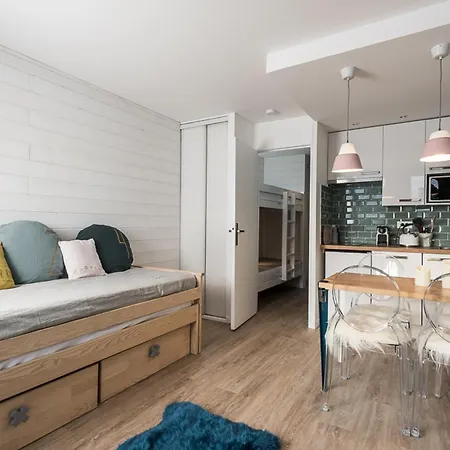 Renove Pour 4 Personnes, Proche Pistes Et Commerces, Balcon, Wifi, Animaux Acceptes - Fr-1-502-388